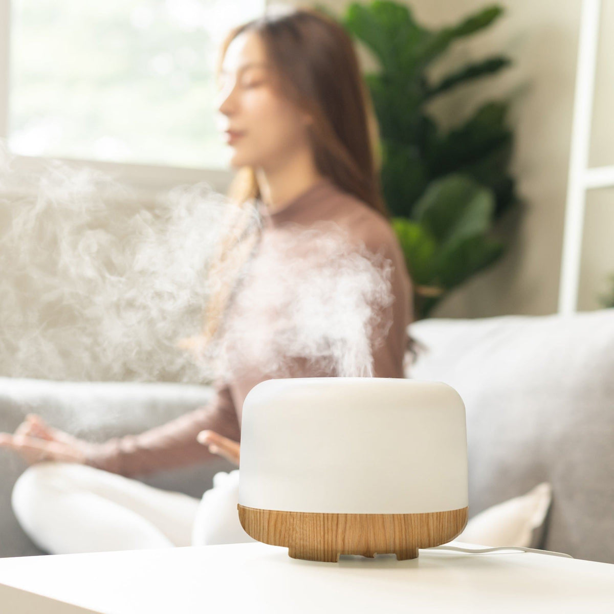 Aroma Diffuser With Wood Grain Base (USB) - skinChemists