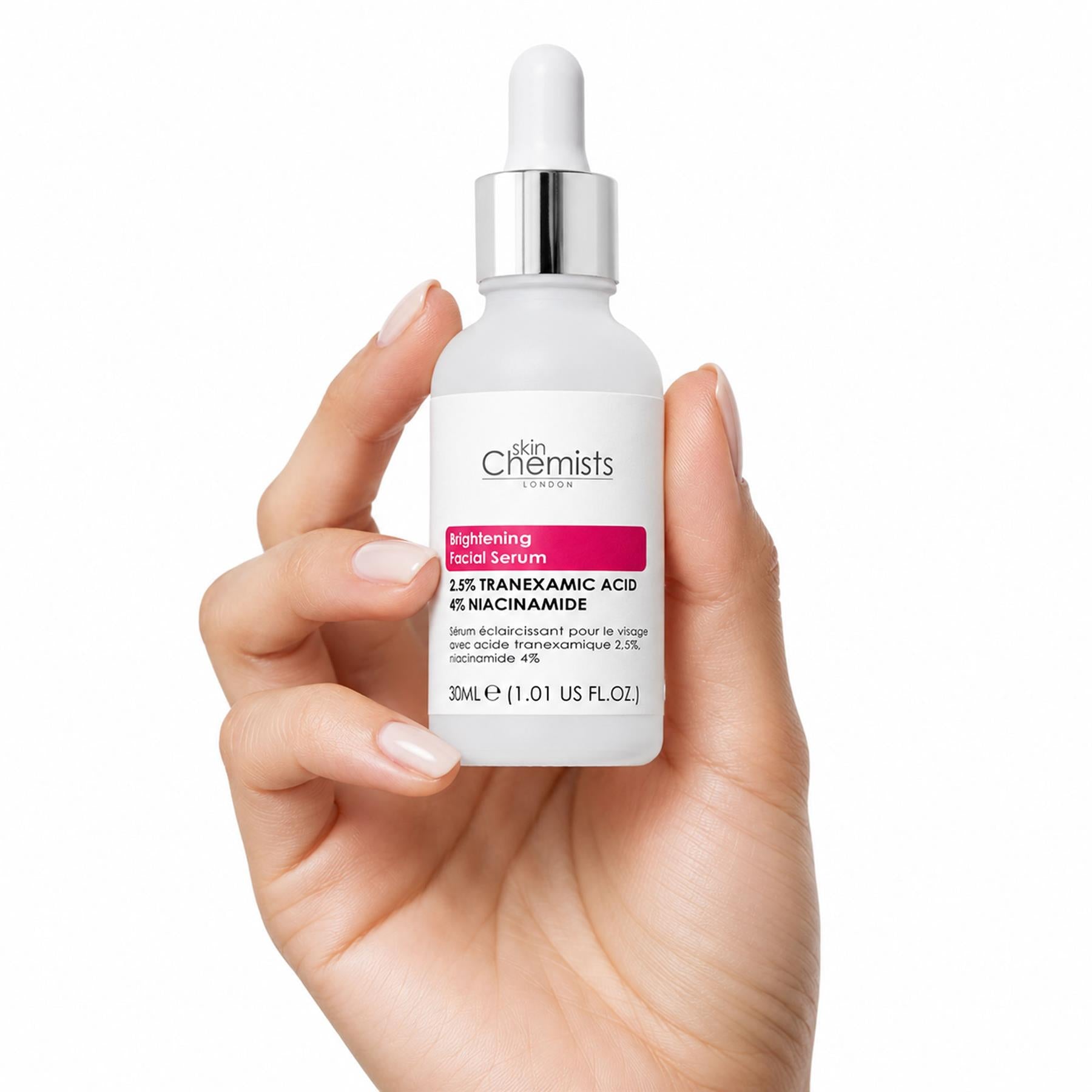 skinChemists Aufhellendes Gesichtsserum mit 2,5 % Tranexamsäure und 4 % Niacinamid, 30 ml