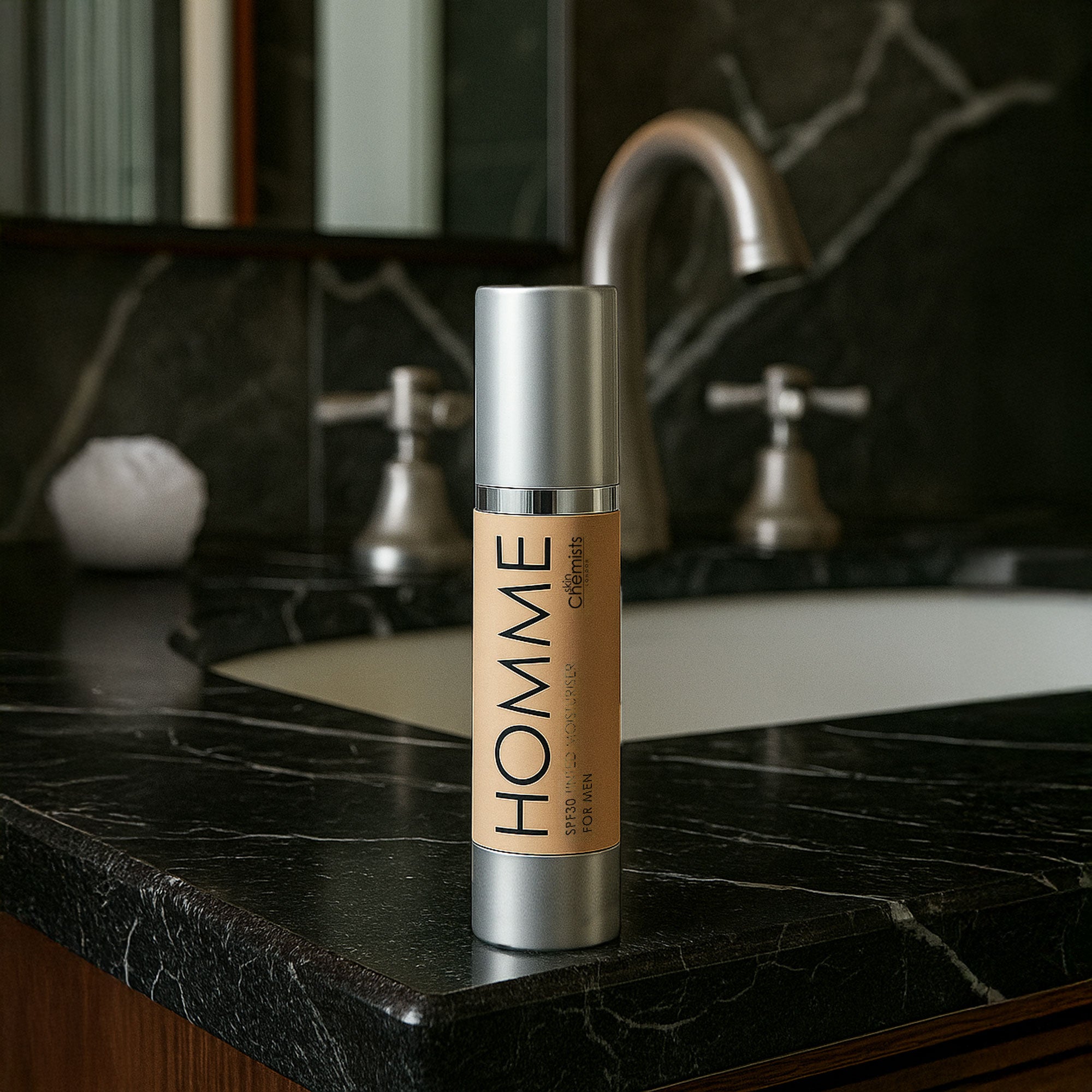 Men's Tinted Light Moisturiser SPF 30 50ml